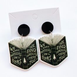 we-lose-ourselves-in-books-earrings-1