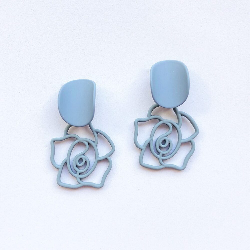 rose-to-the-occasion-rose-earrings-blue-1a
