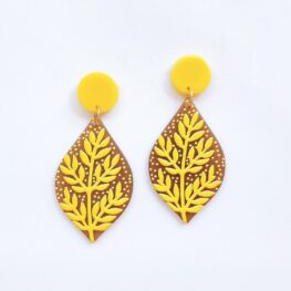 tall-and-strong-leaf-earrings-1