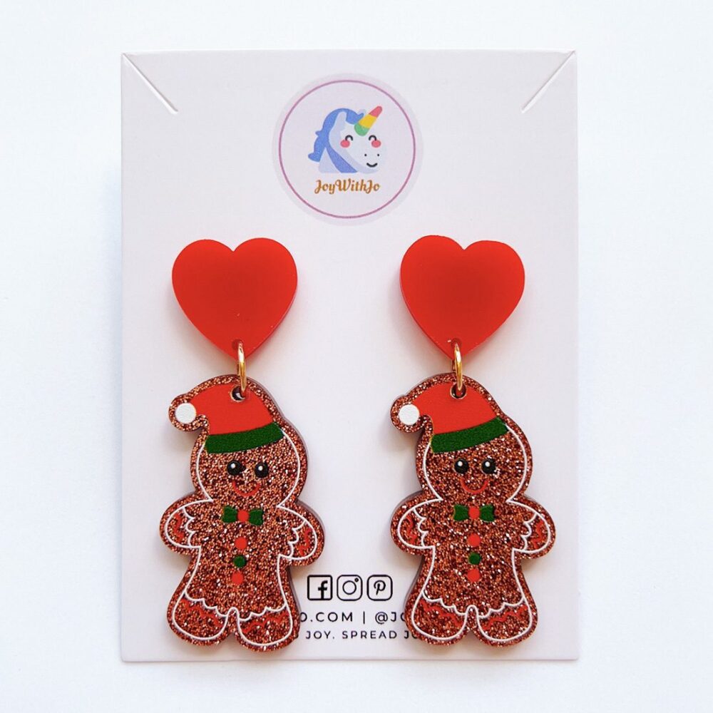 here-comes-the-gingerbread-man-christmas-earrings-1