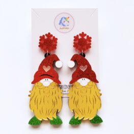 too-cute-bearded-gnome-christmas-earrings-1