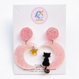 over-the-moon-cat-earrings-pink-1a