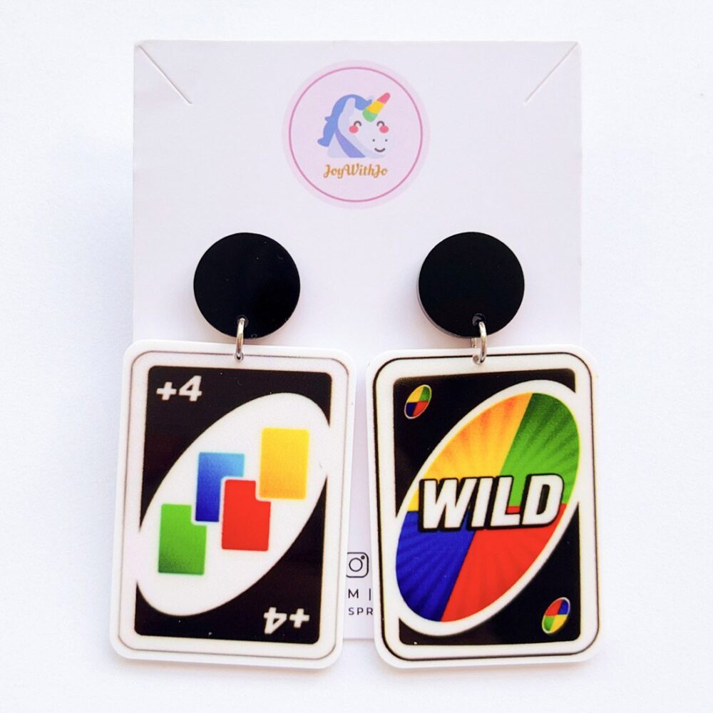 draw-four-wild-card-uno-funny-earrings-1