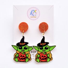 cute-baby-yoda-grogu-halloween-earrings