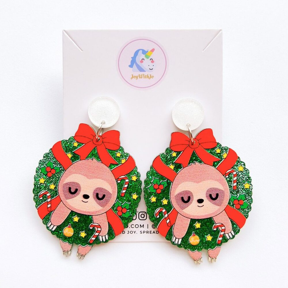 cute-sloth-in-wreath-christmas-earrings-1