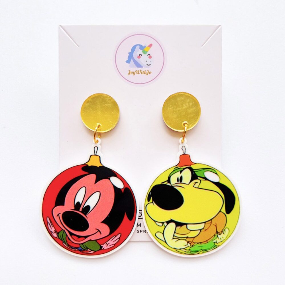 mickey-and-goofy-christmas-baubles-christmas-earrings-1