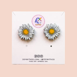 cute-daisy-stud-earrings