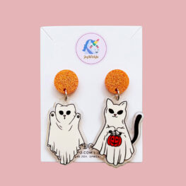 cute-mismatched-ghost-cats-halloween-earrings