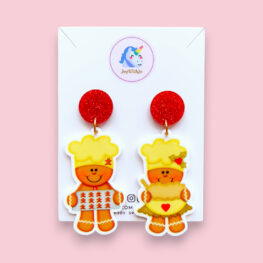 baked-with-love-cute-gingerbread-duo-christmas-earrings