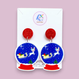 dreaming-of-a-white-christmas-snow-globe-christmas-earrings