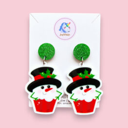 oh-so-sweet-snowman-cupcake-christmas-earrings