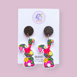 a-floral-kind-of-easter-bunny-easter-earrings