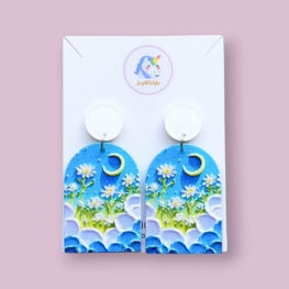 bella-embossed-acrylic-floral-earrings