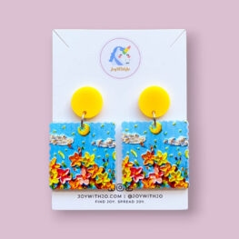 yasmine-embossed-acrylic-floral-earrings