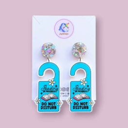 reading-in-progress--book-week-earrings