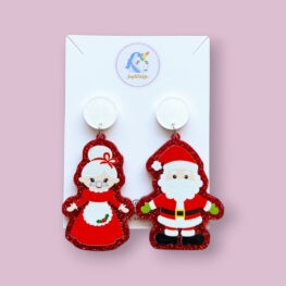 glitter-acrylic-mr-and-mrs-claus-christmas-earrings