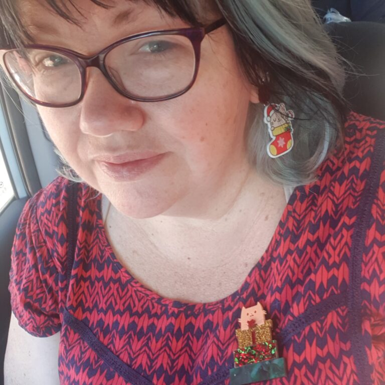 Click to view full screen Cute Cat Christmas Earrings photo review
